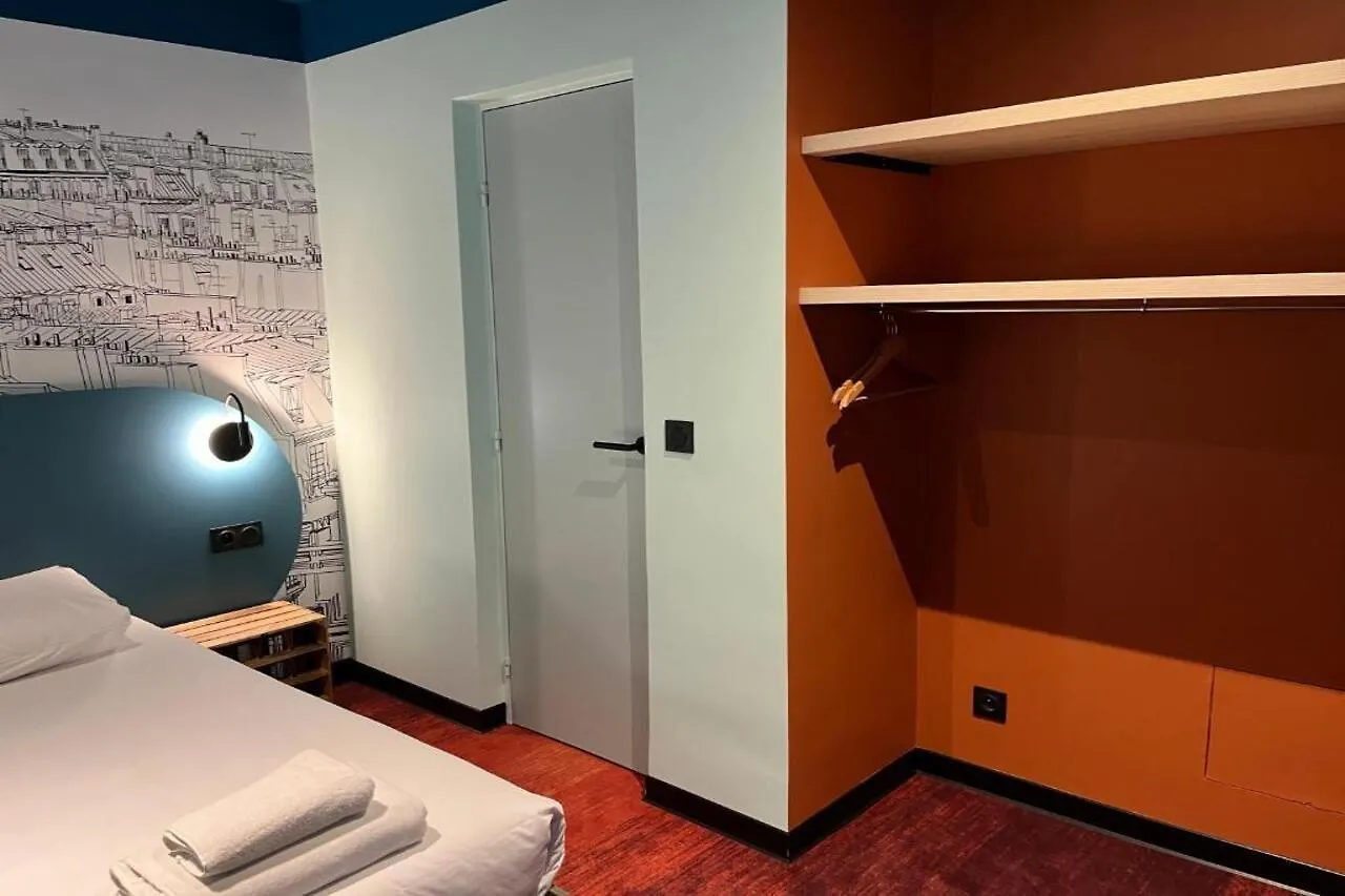 Отель Ibis Styles Batignolles Париж