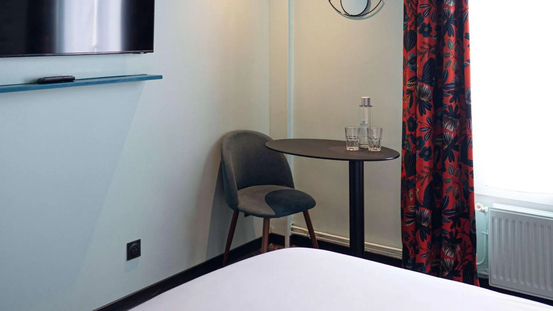 Ibis Styles Batignolles Отель Париж