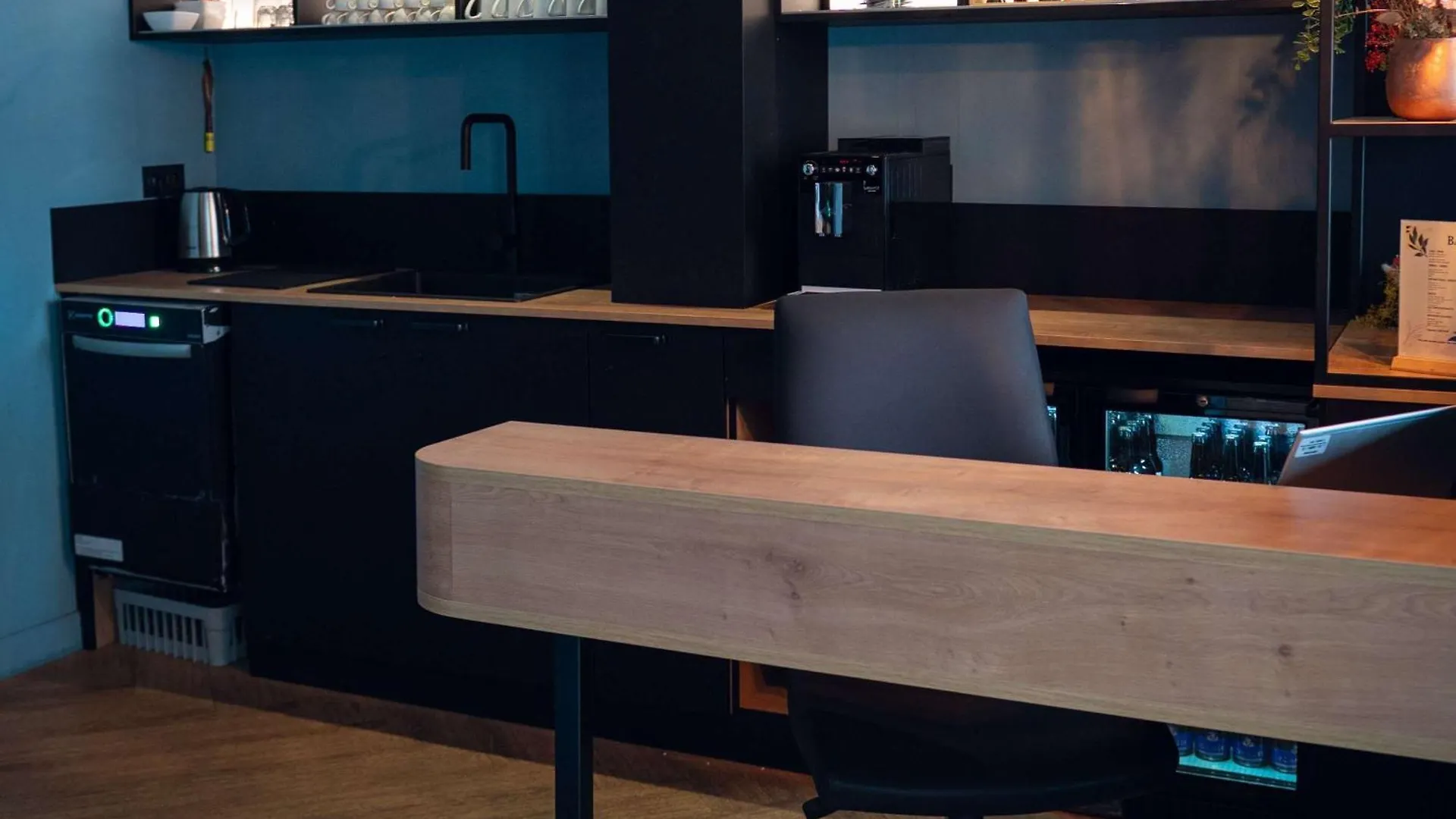 Ibis Styles Batignolles Отель Париж