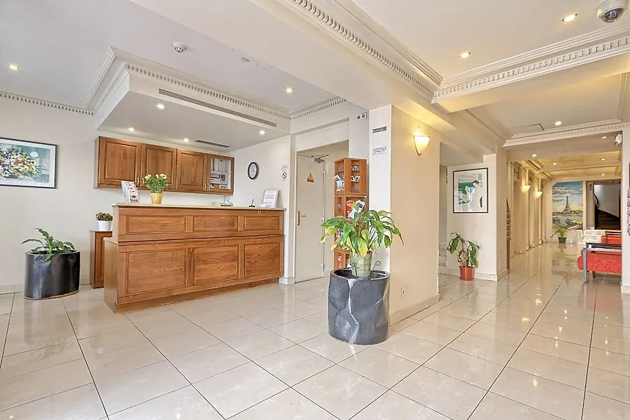 Отель Ibis Styles Batignolles 3*