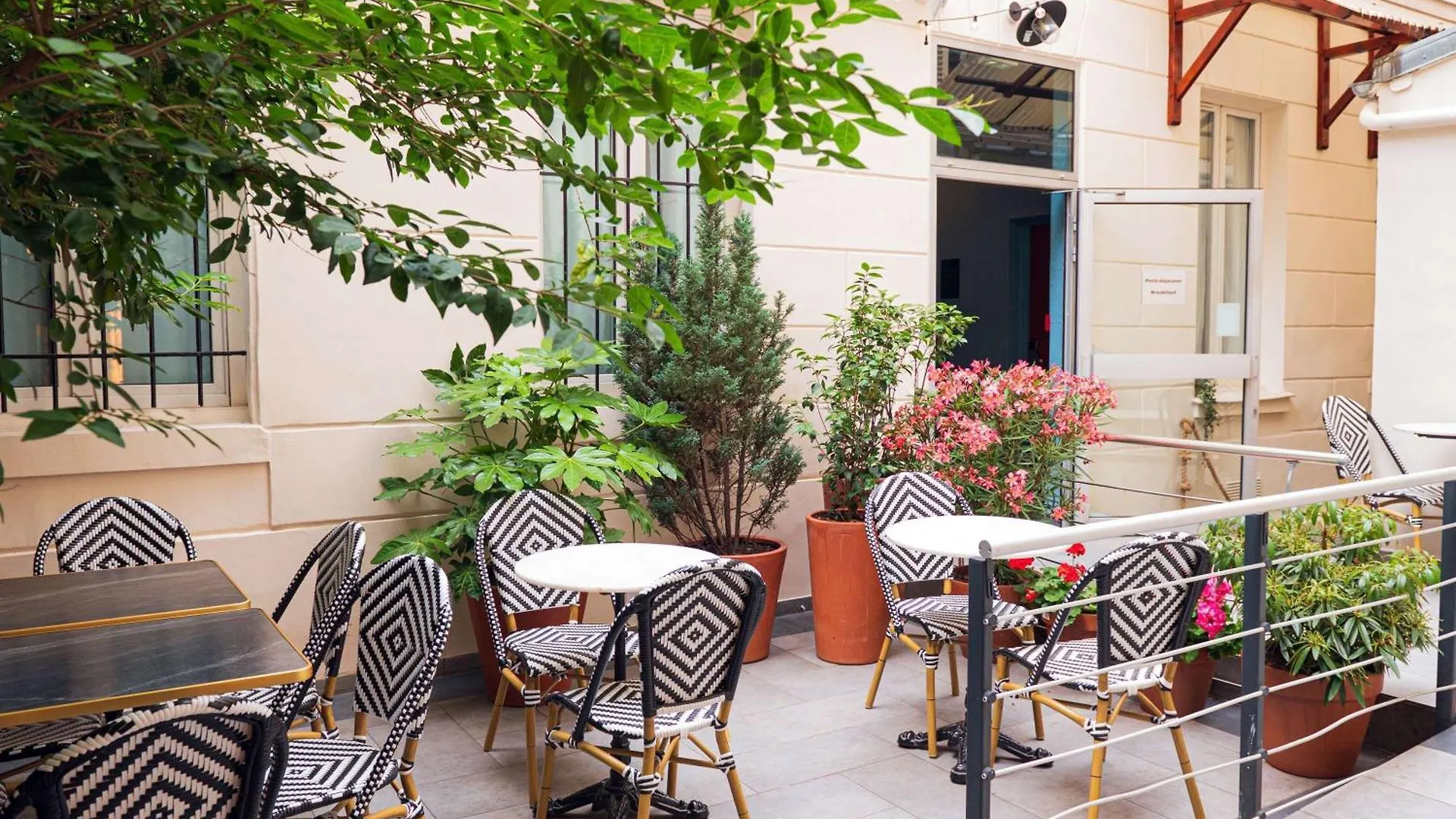Ibis Styles Batignolles 3* Paris